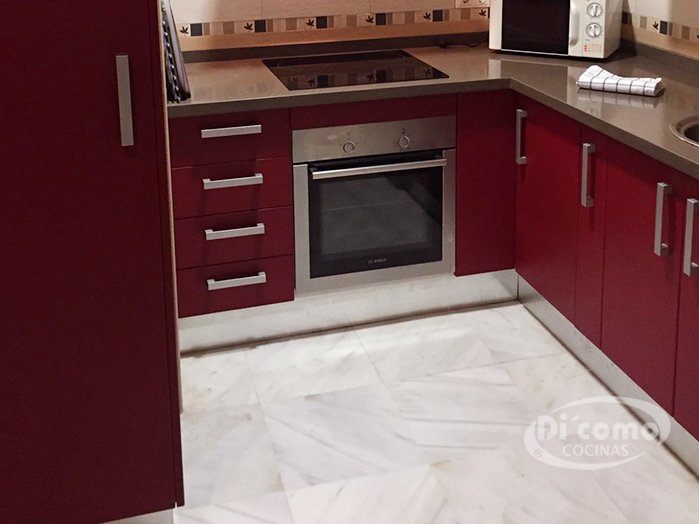Cocinas Clásicas en Sevilla — proyecto real Di’Como Cocinas 3