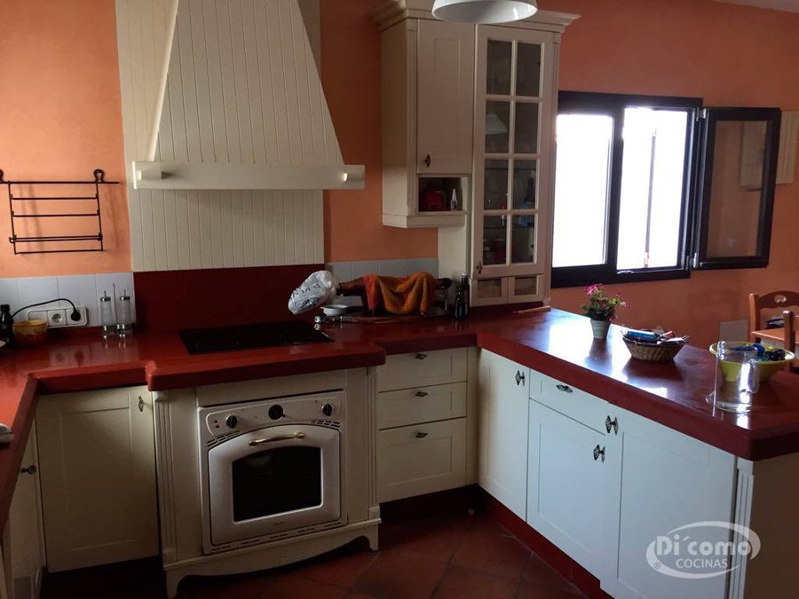 Cocinas Clásicas en Sevilla — proyecto real Di’Como Cocinas 7