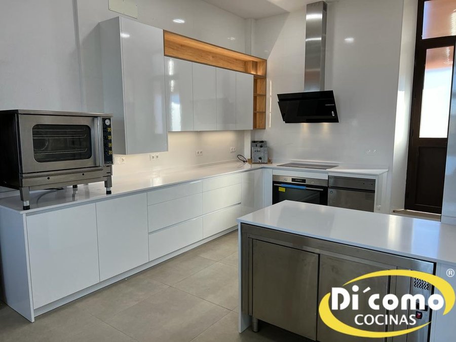 Cocinas con Isla y Península en Sevilla — proyecto real Di’Como Cocinas 1