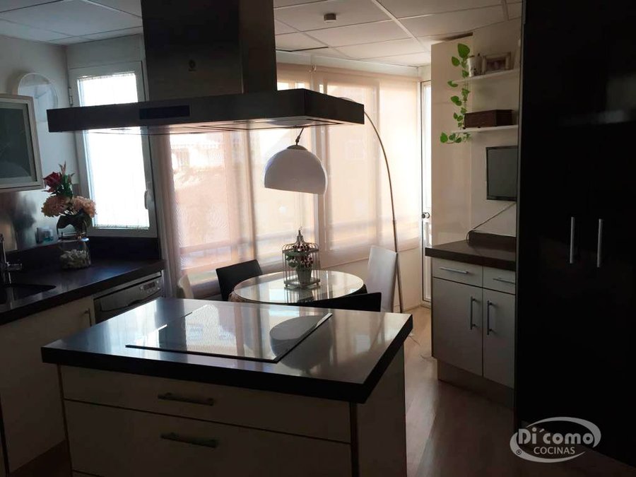 Cocinas con Isla y Península en Sevilla — proyecto real Di’Como Cocinas 4