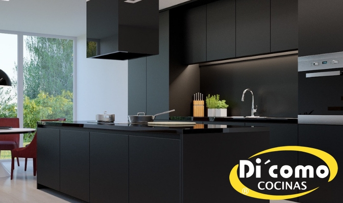 ¿Funcionará un esquema de color oscuro para mi cocina?