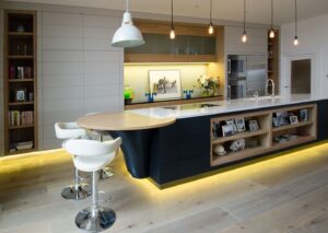 Las mejores ideas de cocinas modernas que necesitas copiar Cocinas Sevilla iluminación-300x213 Las mejores ideas de cocinas modernas que necesitas copiar