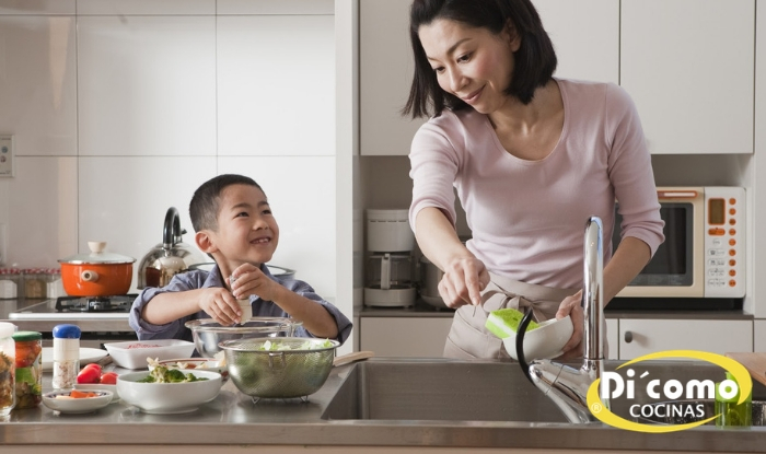 4 consejos de diseño de cocina para familias con niños pequeños