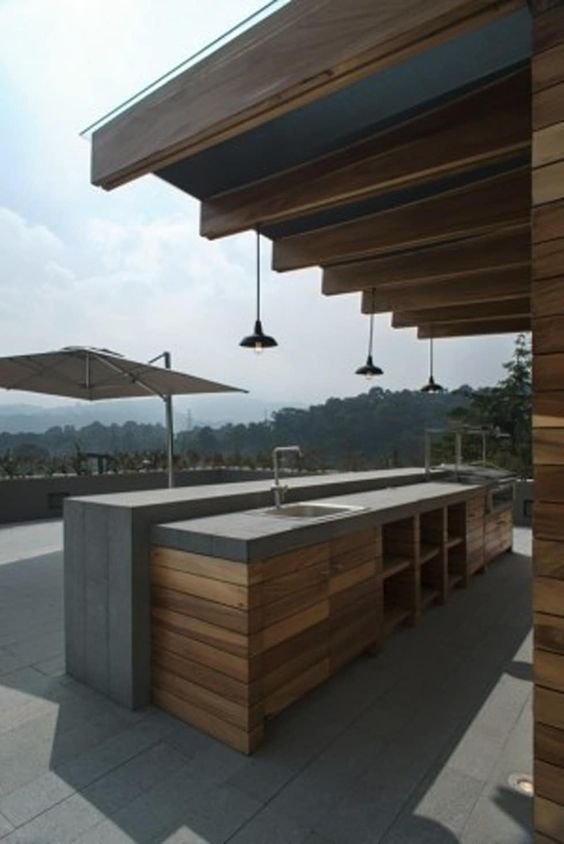 ¿Pensando en instalar una cocina de exterior para aprovechar al máximo el jardín este verano?