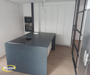 Cocinas Con Isla: Por qué una isla de cocina minimalista es imprescindible Cocinas Sevilla 16-300x251 Cocinas Con Isla: Por qué una isla de cocina minimalista es imprescindible
