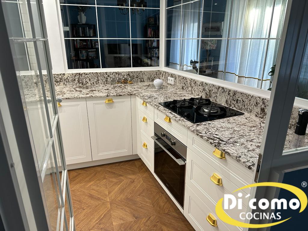 Di’Como Cocinas: Diseñamos la Cocina de Tus Sueños para Toda la Vida Cocinas Sevilla copia-de-whatsapp-image-2024-05-13-at-193025-2-2 Di’Como Cocinas: Diseñamos la Cocina de Tus Sueños para Toda la Vida