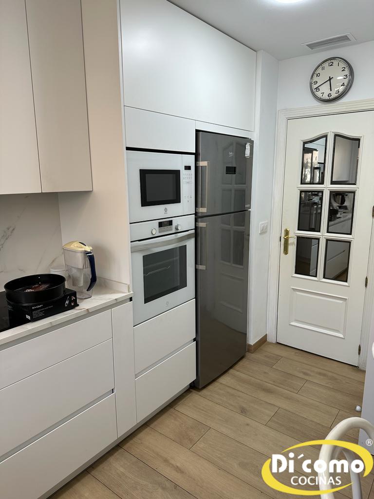 Renueva tu Cocina en Septiembre con Di’Como Cocinas: ¡Descuento del 10%! Cocinas Sevilla copia-de-whatsapp-image-2024-05-13-at-194940-2-2 Renueva tu Cocina en Septiembre con Di’Como Cocinas: ¡Descuento del 10%!