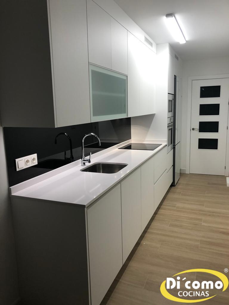 Renueva tu Cocina en Septiembre con Di’Como Cocinas: ¡Descuento del 10%! Cocinas Sevilla copia-de-whatsapp-image-2024-05-13-at-202115-2 Renueva tu Cocina en Septiembre con Di’Como Cocinas: ¡Descuento del 10%!