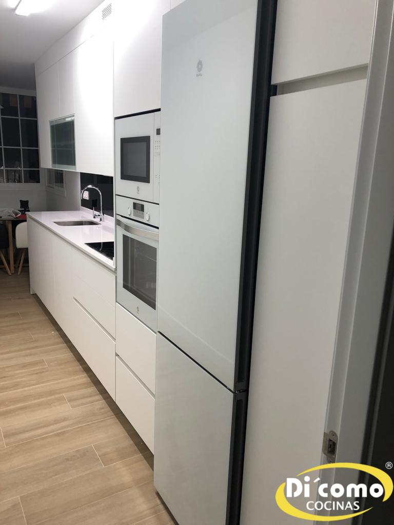 Renueva tu Cocina en Septiembre con Di’Como Cocinas: ¡Descuento del 10%! Cocinas Sevilla copia-de-whatsapp-image-2024-05-13-at-202116-2-2 Renueva tu Cocina en Septiembre con Di’Como Cocinas: ¡Descuento del 10%!