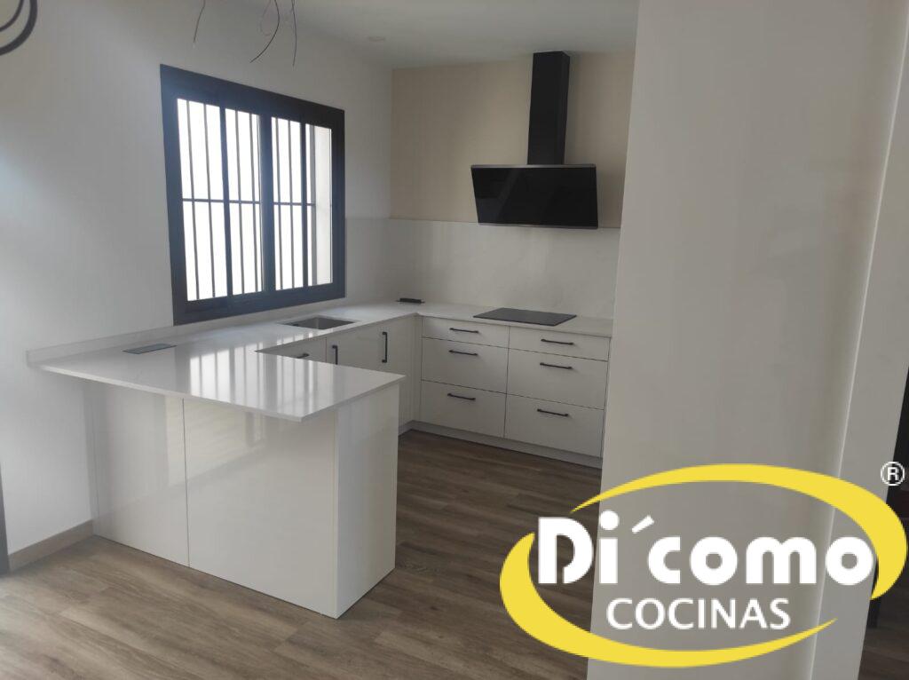 copia-de-whatsapp-image-2024-05-13-at-202724-7-1-1024x766 Cocinas en Tonos Oscuros o Claros: ¿Cuál es la Mejor Opción para Tu Hogar?